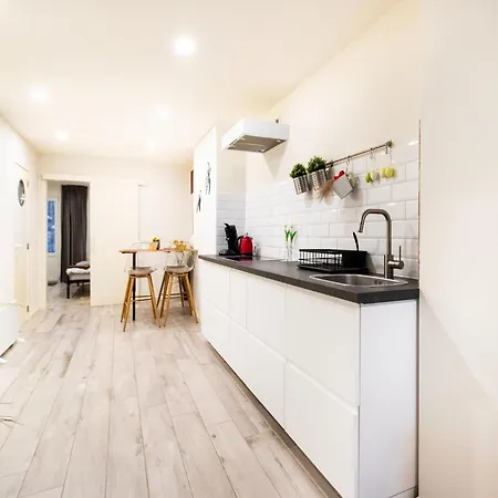 Sunny Ground Floor Escape 公寓 奥斯滕德