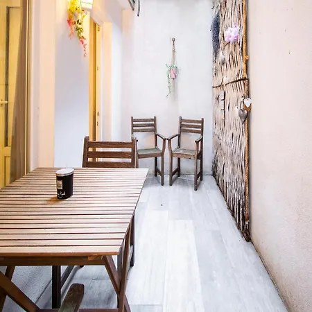 Sunny Ground Floor Escape 奥斯滕德