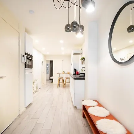 Sunny Ground Floor Escape Apartament *